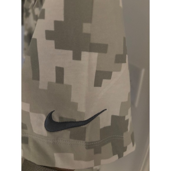 NWT NikeSalute to Service On‑Field Cleveland Browns Tee  Cam Check Pattern SZ M - Picture 7 of 9